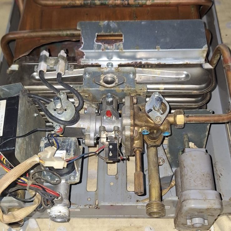 PHOTO-2025-04-20-19-04-11_2